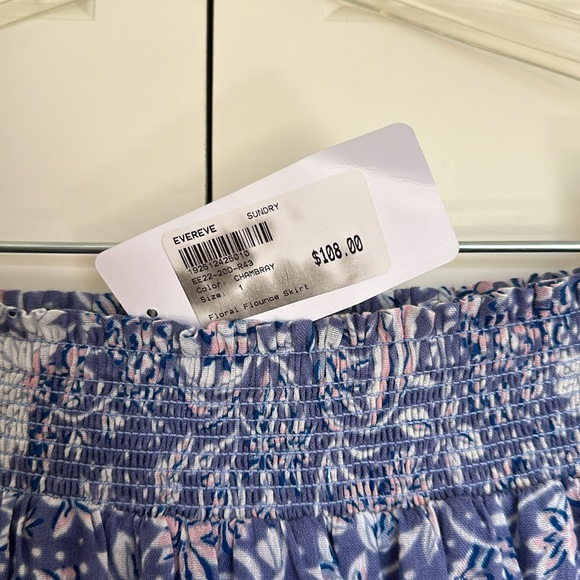 EVEREVE floral flounce skirt color Chambray pink and blue sz 1 junior. - Picture 4 of 7